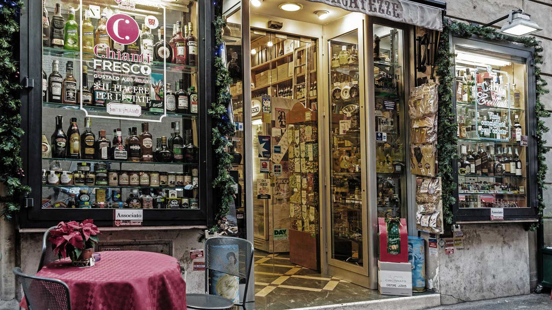Wein im Schaufenster eine Weinhandlung
