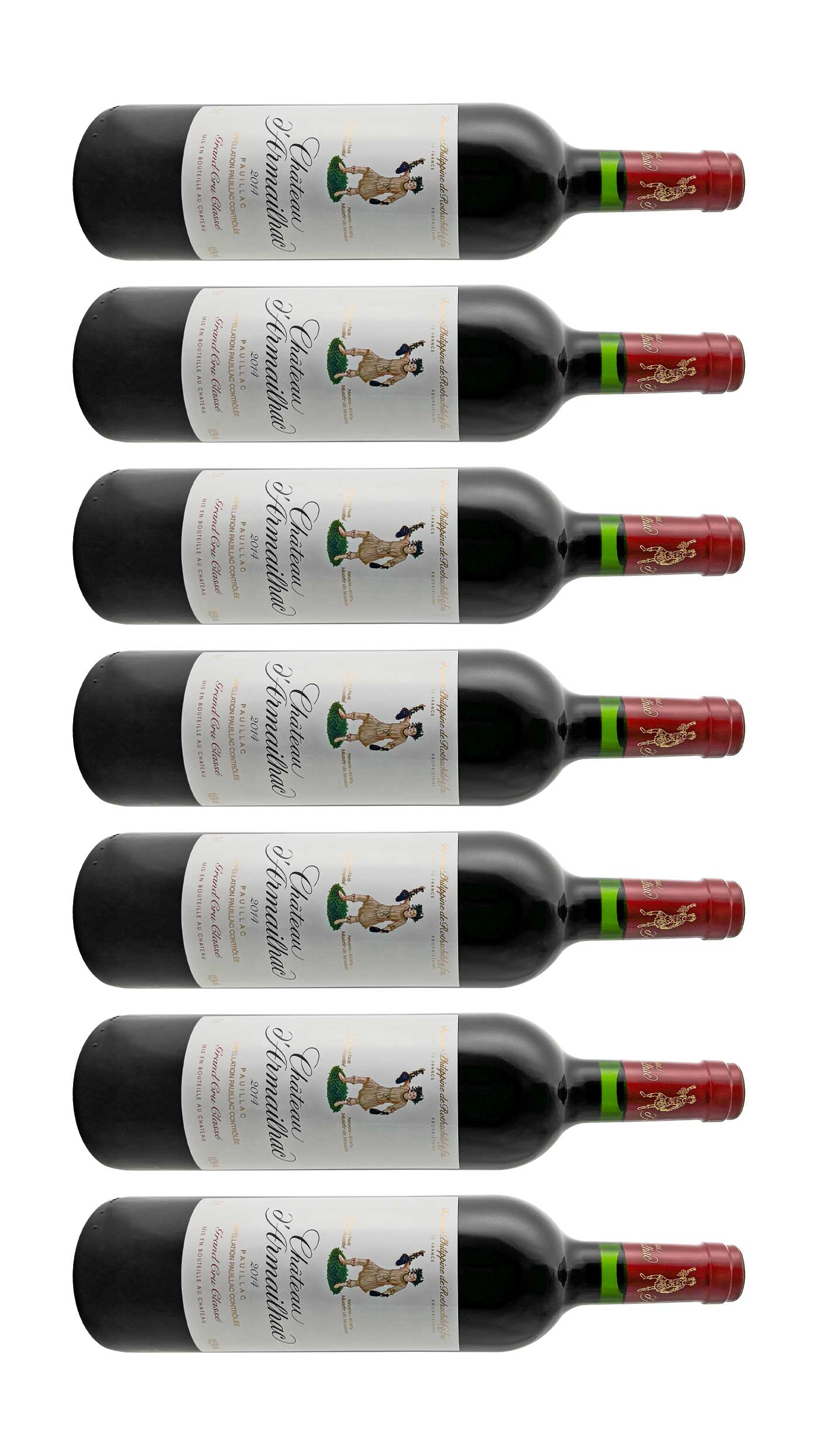 Mehrere Weinflaschen mit Rotwein von Chateau d' Armailhac