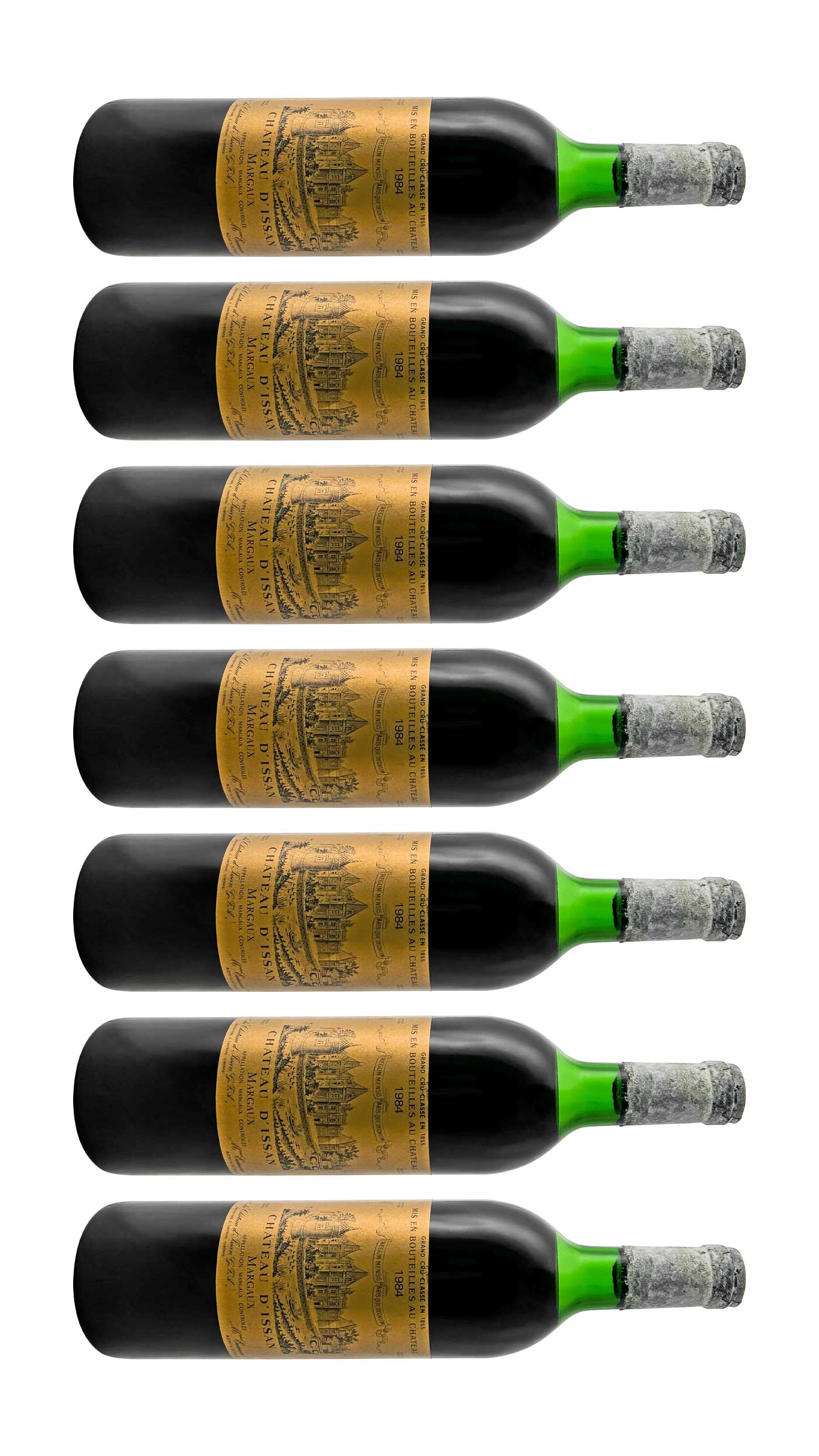 Mehrere Weinflaschen mit Rotwein von Chateau d' Issan