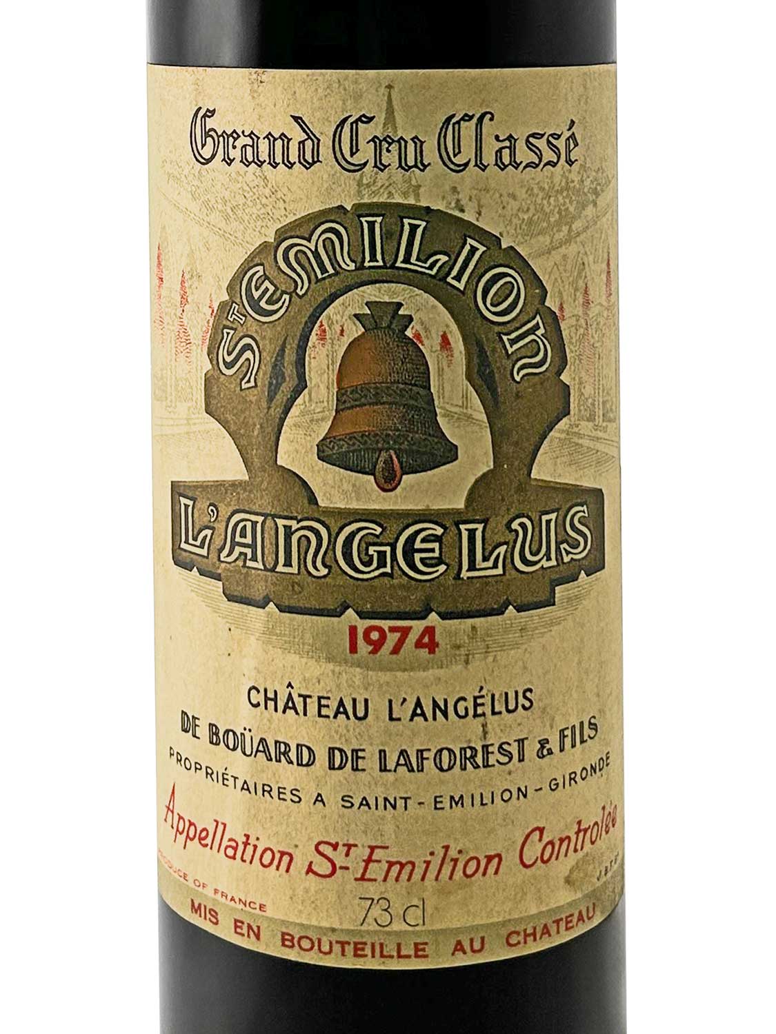 Etikett einer Weinflasche von Chateau Angelus 1974