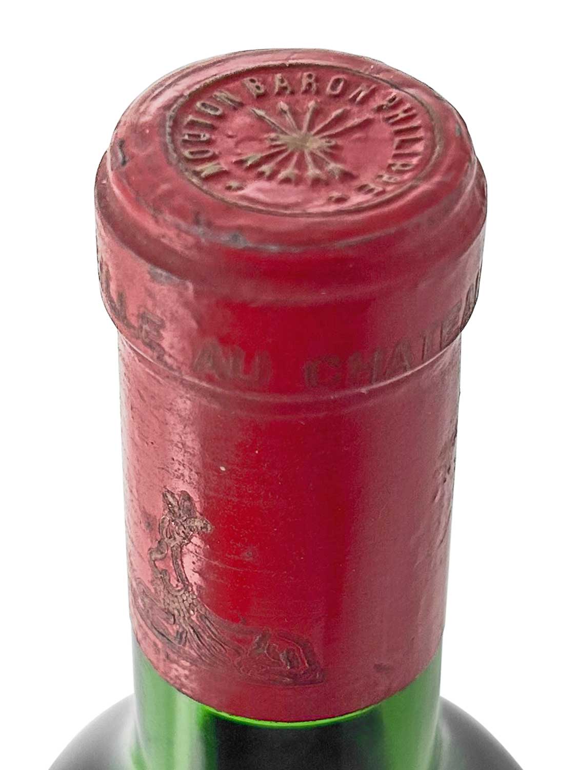 Kapsel einer Weinflasche von Chateau d' Armailhac 1972