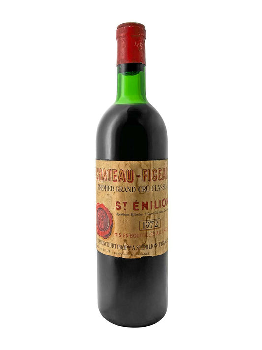 Eine Weinflasche von Chateau Figeac 1972
