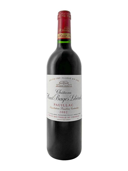 Eine Weinflasche von Chateau Haut Bages Liberal 2002