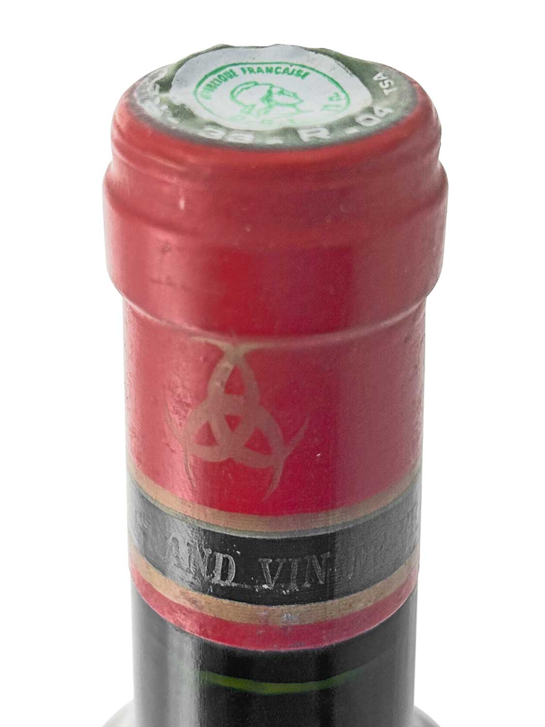 Kapsel einer Weinflasche von Chateau Haut Bailly 1977