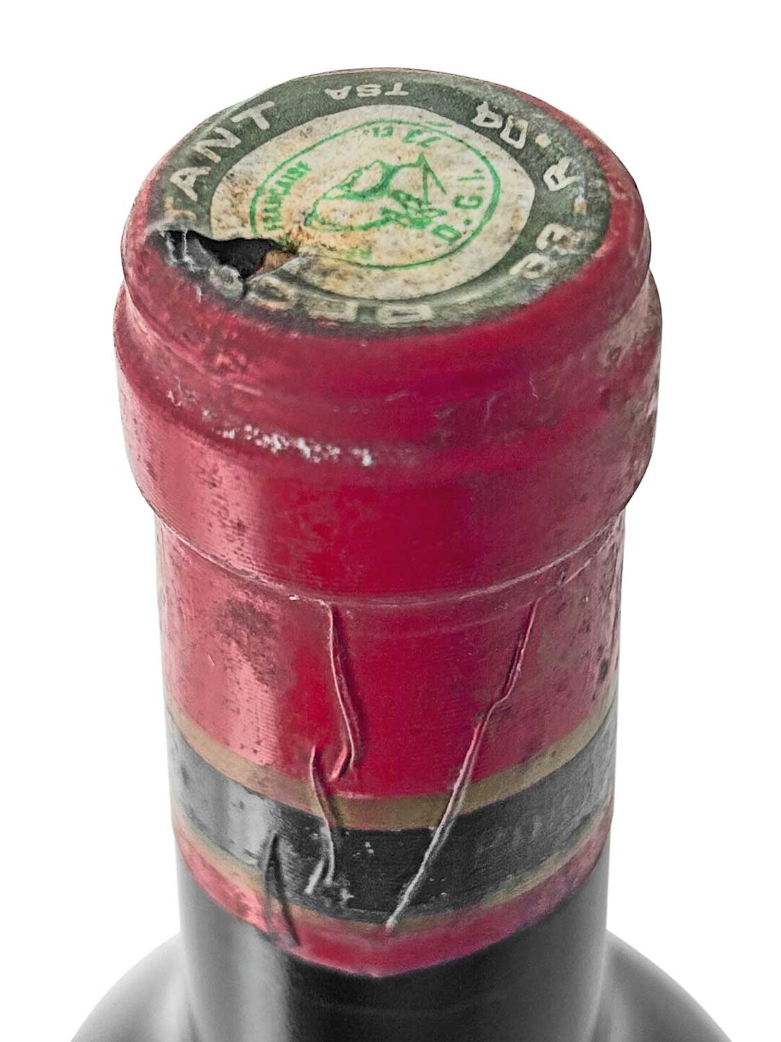 Kapsel einer Weinflasche von Chateau Haut Bailly 1977