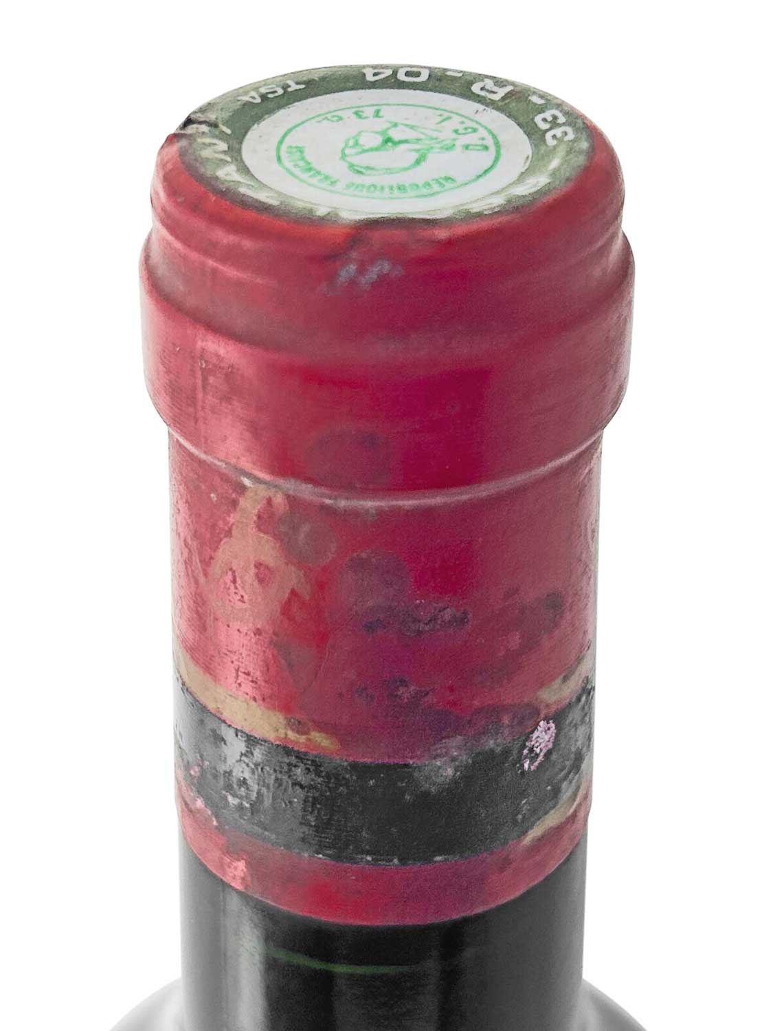 Kapsel einer Weinflasche von Chateau Haut Bailly 1977