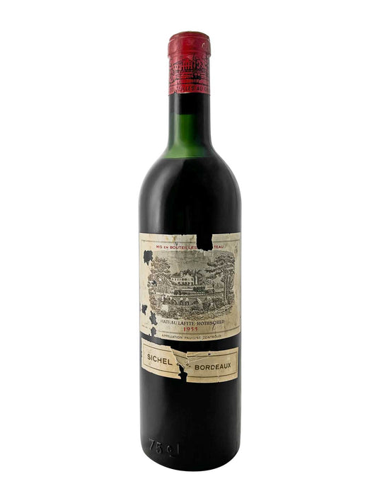 Eine Weinflasche von Chateau Lafite Rothschild 1955