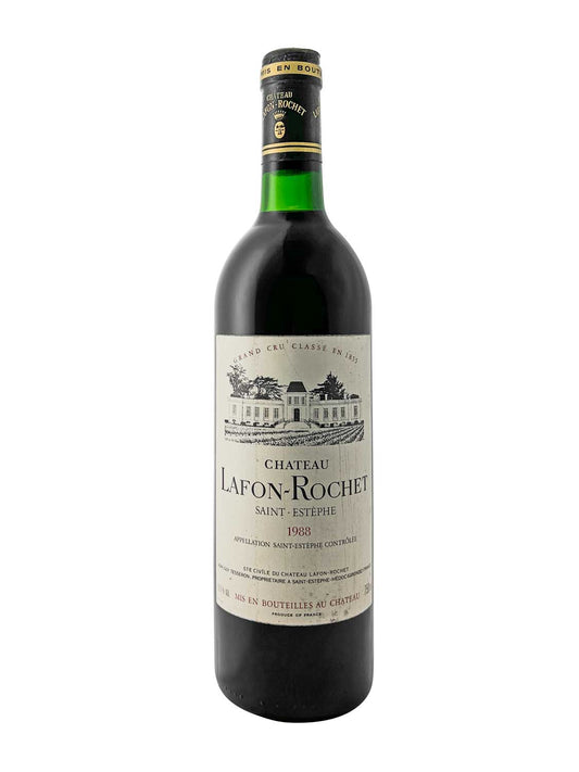 Eine Weinflasche von Chateau Lafon Rochet 1988