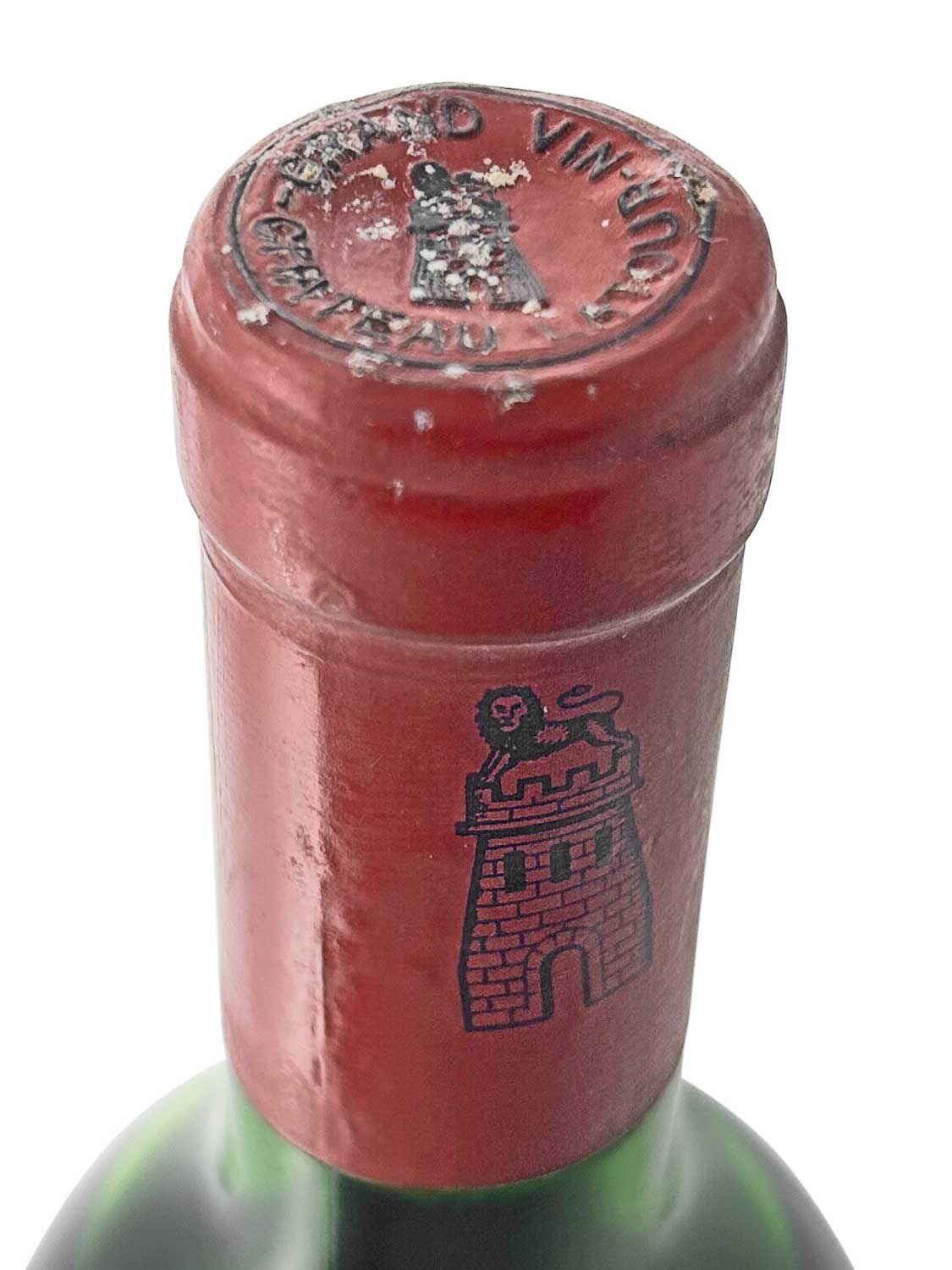 Kapsel einer Weinflasche von Chateau Latour 1967