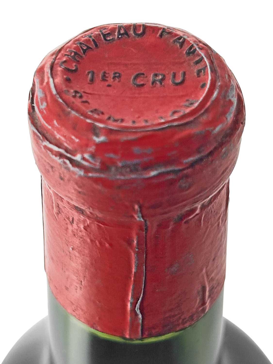 Kapsel einer Weinflasche von Chateau Pavie 1966