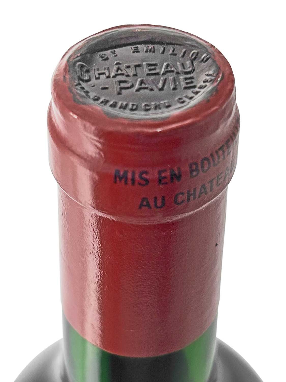 Kapsel einer Weinflasche von Chateau Pavie 1994