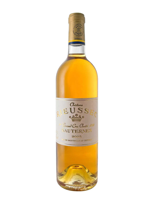 Eine Weinflasche von Chateau Rieussec 2005
