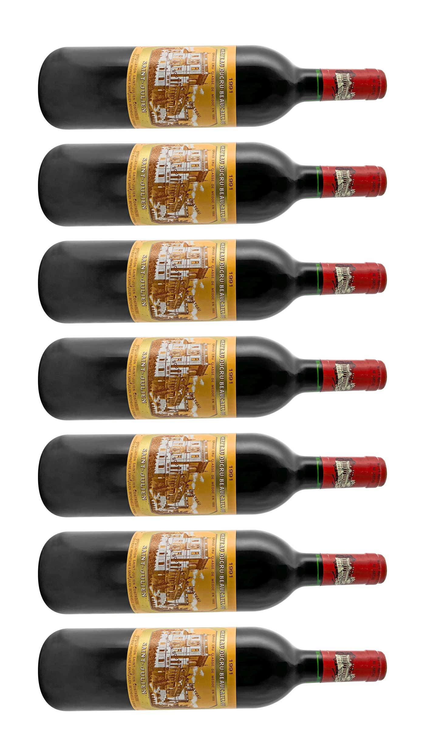 Mehrere Weinflaschen mit Rotwein von Chateau Ducru Beaucaillou