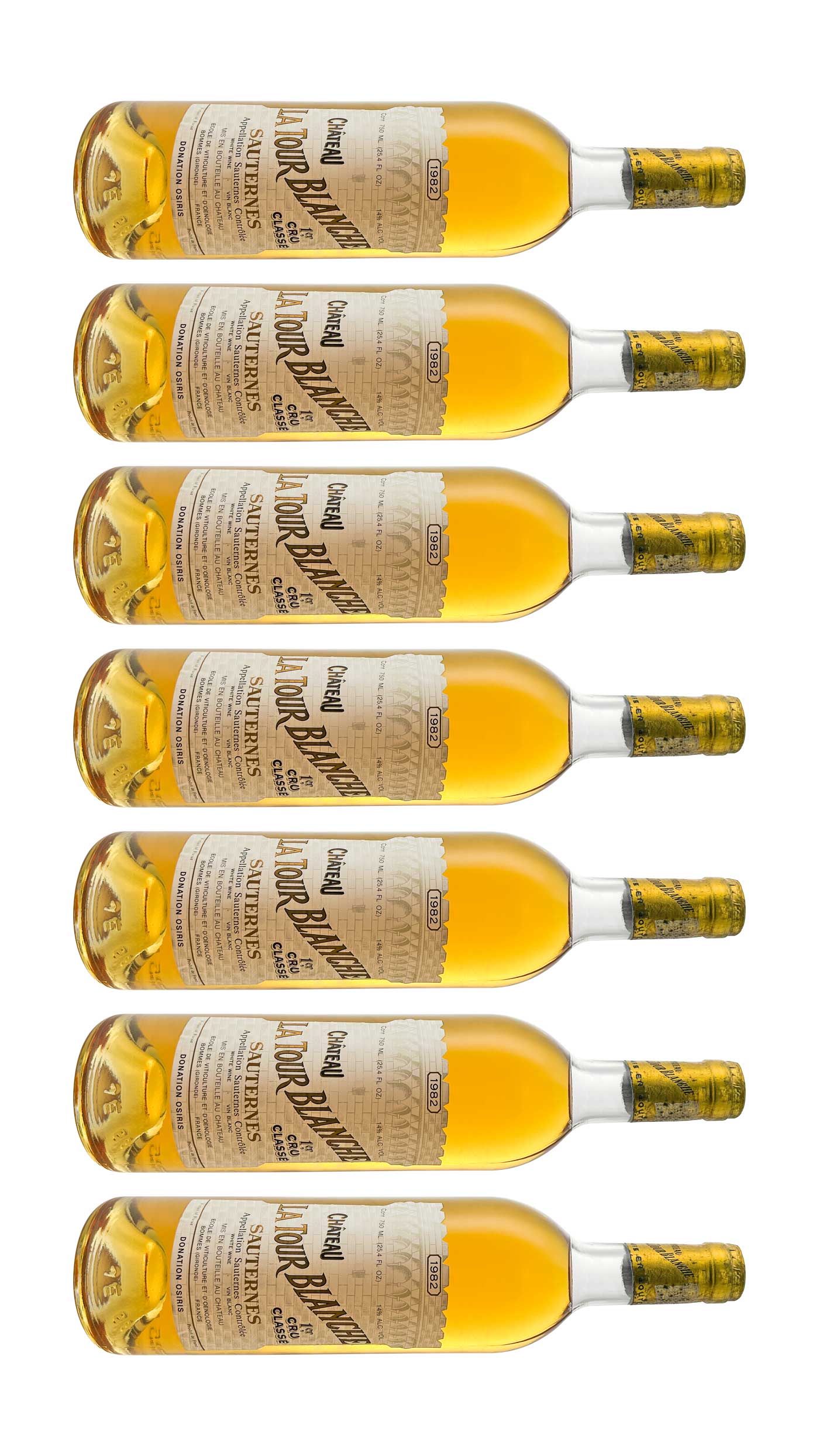 Mehrere Weinflaschen mit Dessertwein von Chateau la Tour Blanche