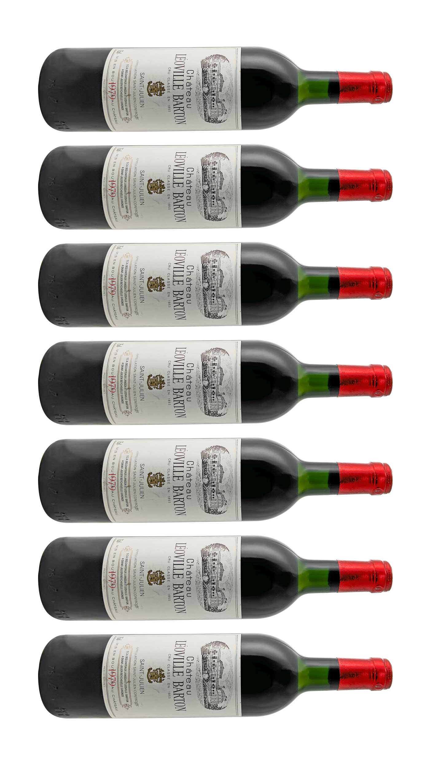 Sieben Flaschen Château Léoville Barton Rotwein mit roten Kapseln, liegend und parallel angeordnet.