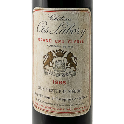 Château Cos Labory 1966 Etikett in Nahaufnahme mit Löwenwappen, Grand Cru Classé und Appellation Saint-Estèphe Contrôlée