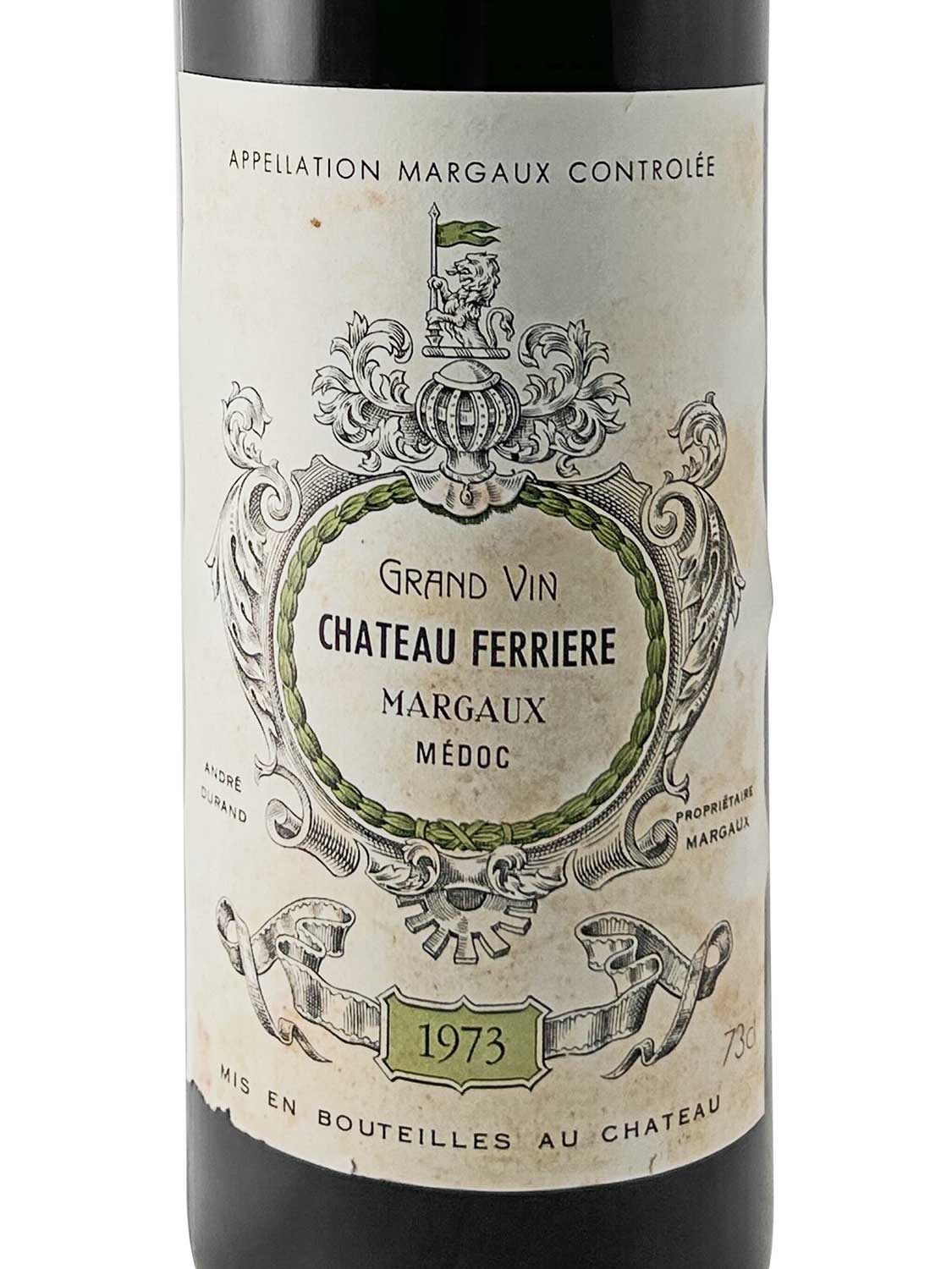 Weinflasche mit Etikett von Château Ferrière 1973, Margaux Médoc, mit dekorativem Wappen und Text in Schwarz und Grün.