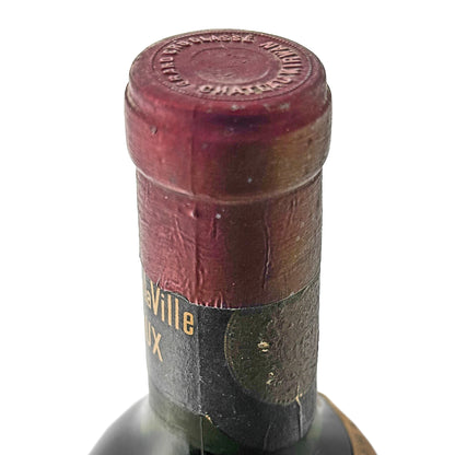 Château Kirwan 1952 Kapsel-Nahaufnahme mit Prägung Grand Cru Classé Château Kirwan und altersbedingter Patina