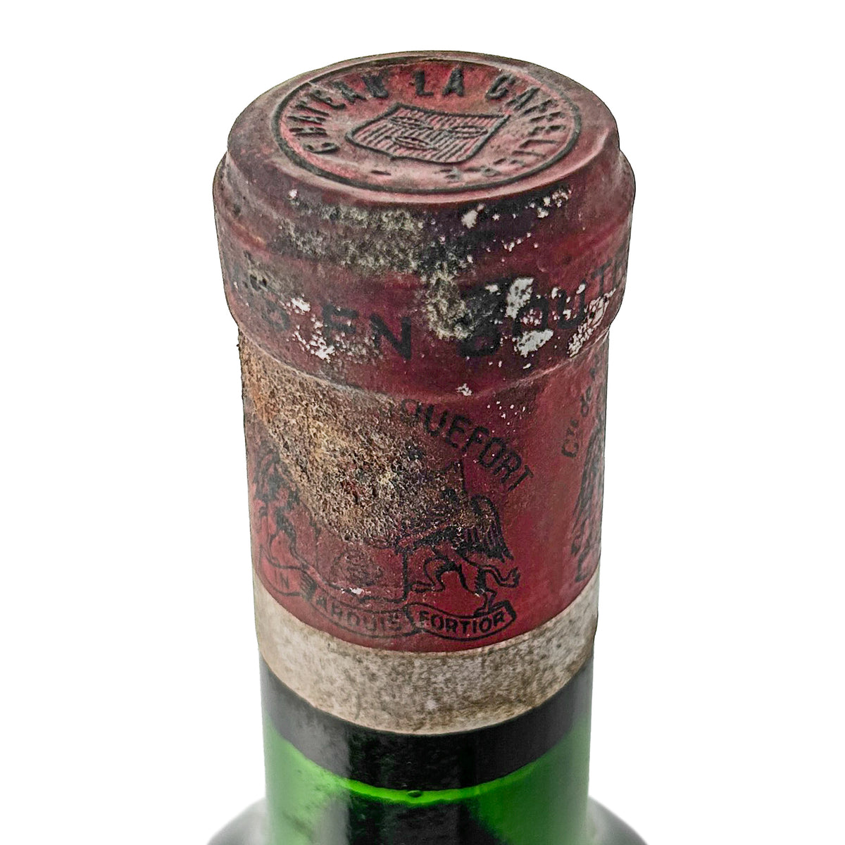 Château La Gaffelière 1967 Originalkapsel in Nahaufnahme mit Namensprägung, Greif und Wahlspruch In arduis fortior