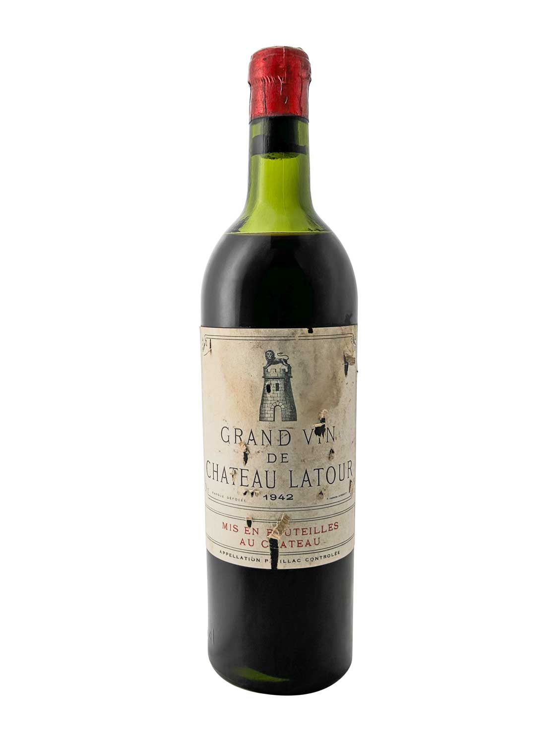 Eine Weinflasche von Chateau Latour 1942. Das Etikett zeigt den Text 'GRAND VIN DE CHATEAU LATOUR' und das Jahr '1942'. Die Flasche besteht aus grünem Glas und hat eine rote Kapsel.