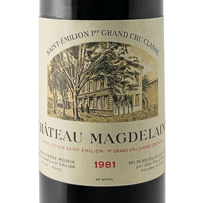 Château Magdelaine 1981 Etikett in Nahaufnahme, Appellation Saint-Émilion 1er Grand Cru Classé