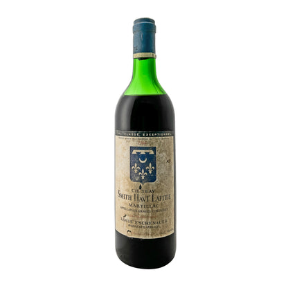 Château Smith Haut Lafitte 1966, Cru Classé de Graves, Flasche freigestellt mit Etikett